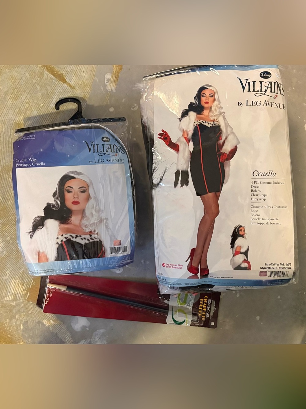 Leg Avenue Cruella-Inspired women’s Costume - Black, White & Red
